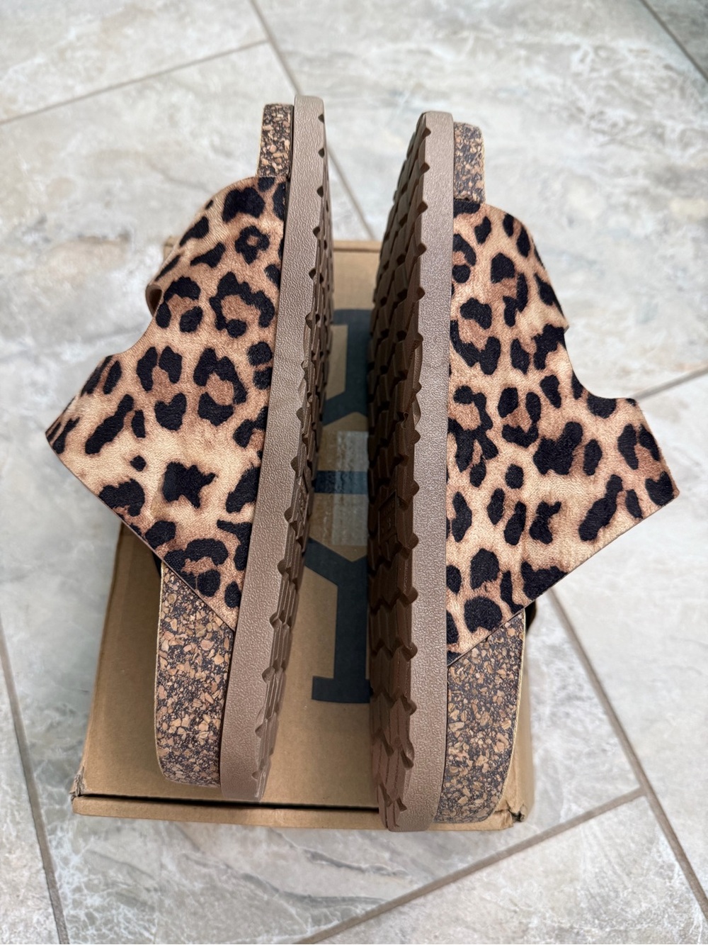Leopard Print Double Buckle Slide Platform Sandals - Women’s Size 7 - Picture 5 of 10